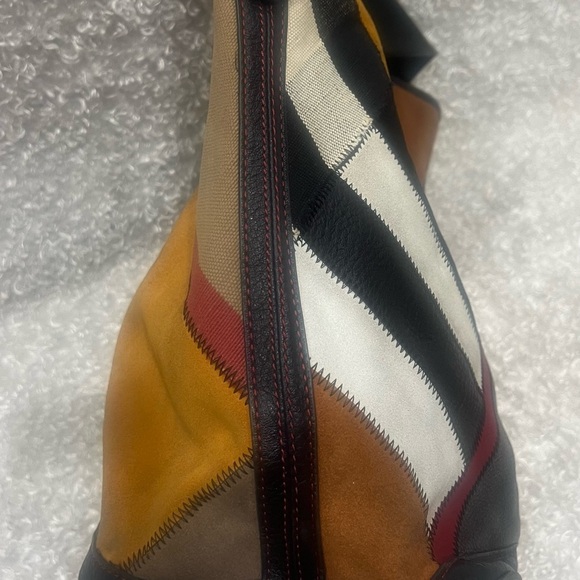 Burberry Multicolor House Canvas and Leather Patchwork Ashby Bucket Bag - Picture 3 of 16